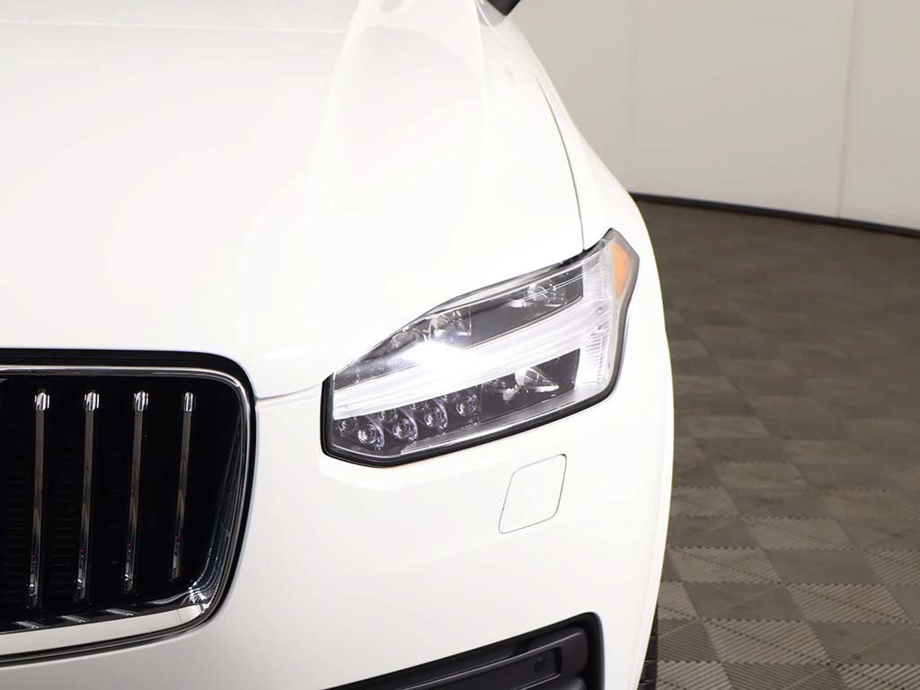 Used 2022 Volvo XC90 T6 Momentum w/ Climate Package AWD/4WD image 19