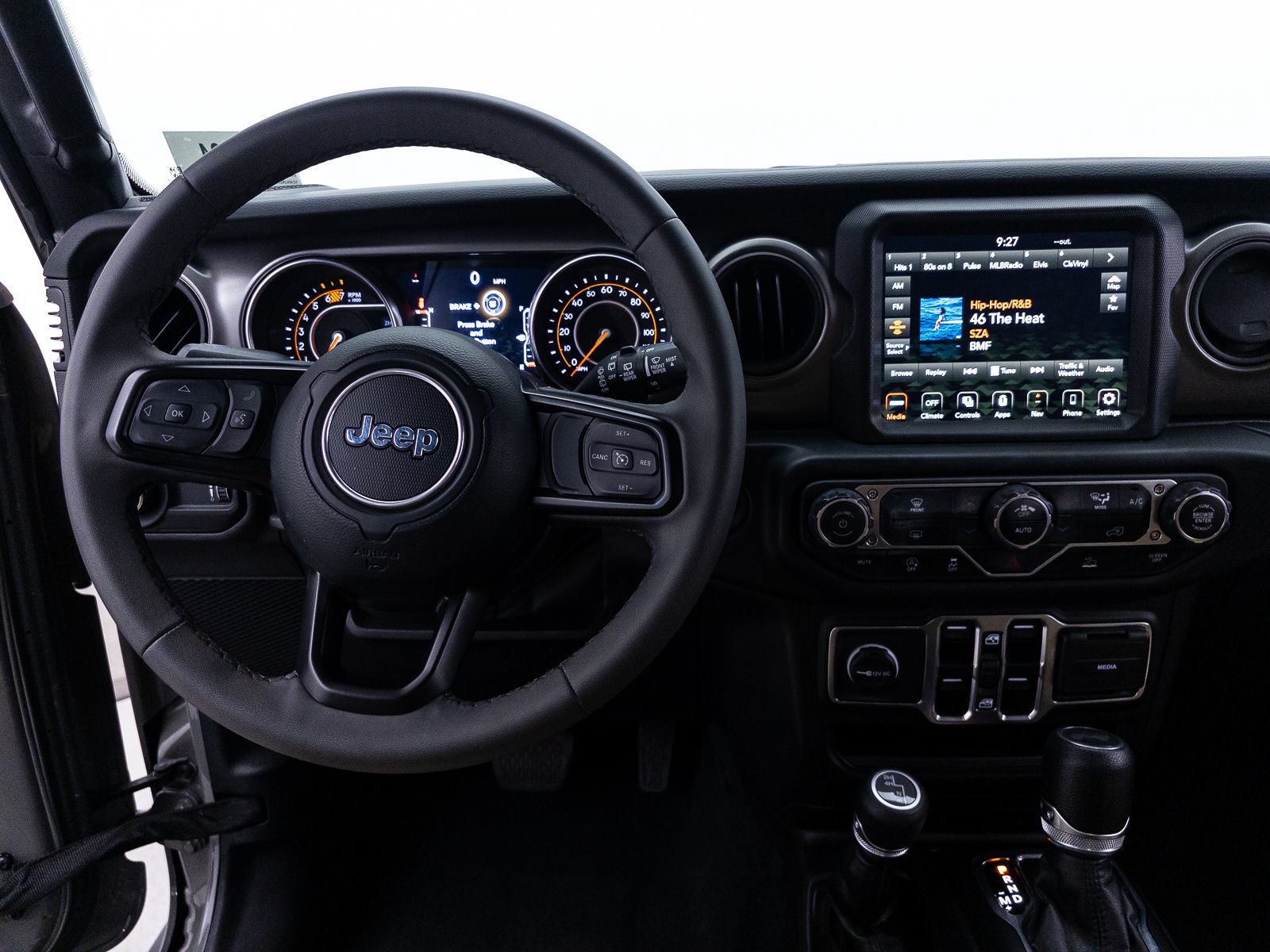 Used 2023 Jeep Wrangler Unlimited Sport w/ Sun And Sound Package AWD/4WD image 6