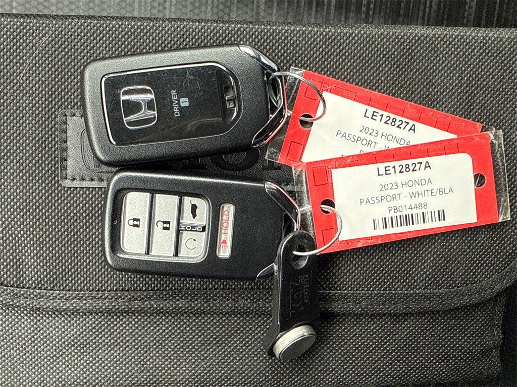 Certified 2023 Honda Passport EX-L image 3