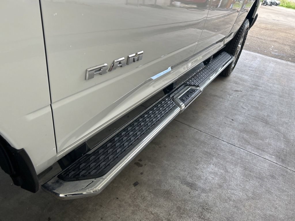 Used 2025 RAM 2500 Big Horn AWD/4WD image 17