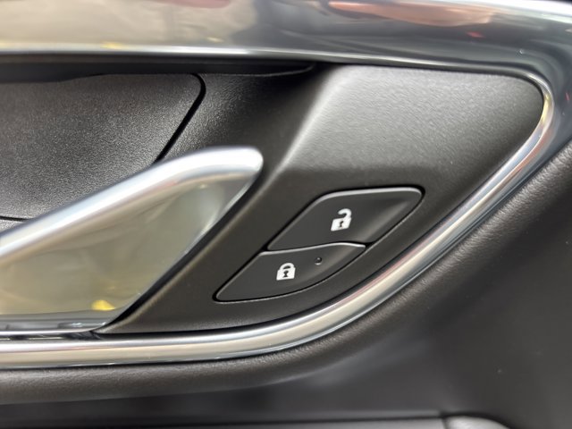 Used 2023 Chevrolet Tahoe High Country image 25