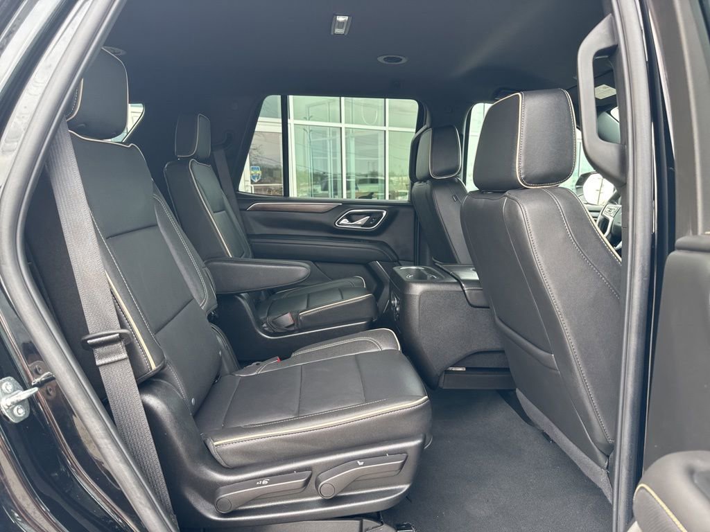 Used 2024 Chevrolet Tahoe Premier AWD/4WD image 25