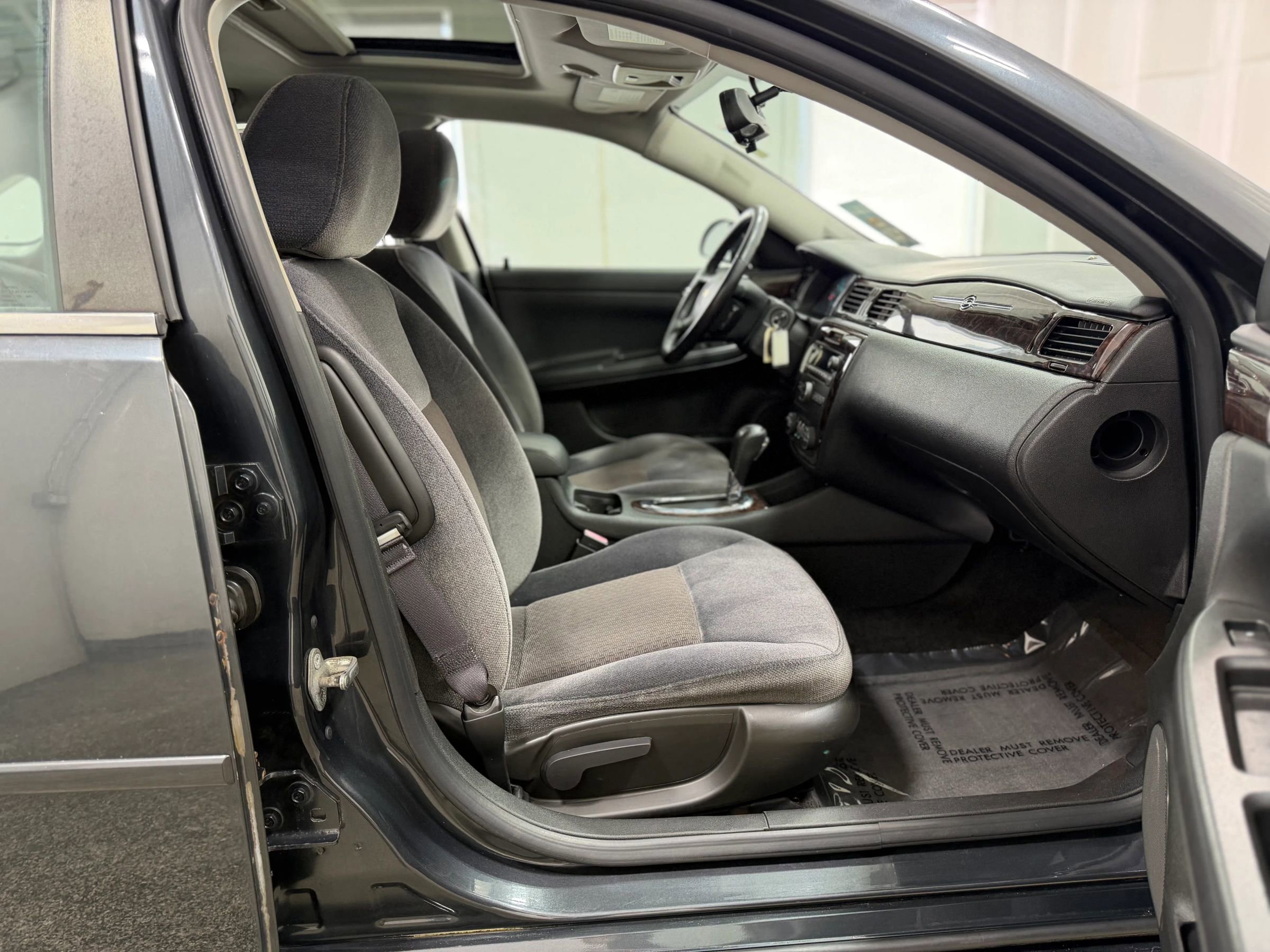 Used 2013 Chevrolet Impala LT w/ LT Sunroof Package FWD image 25