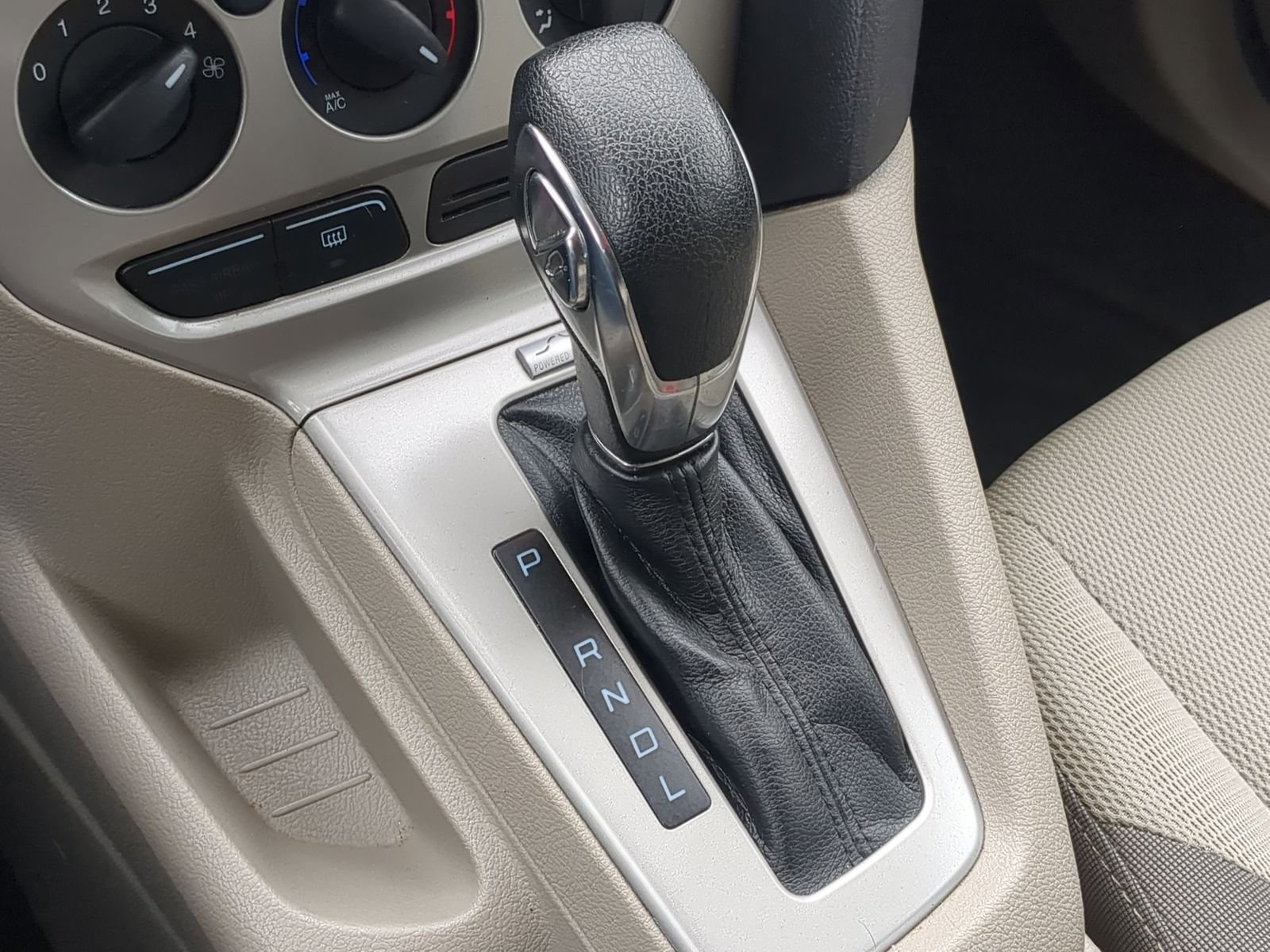 Used 2013 Ford Focus SE image 30