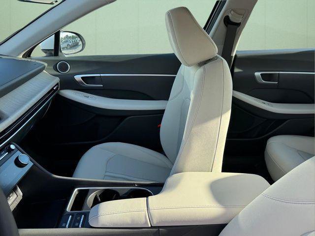 New 2026 Hyundai Sonata Blue FWD image 9