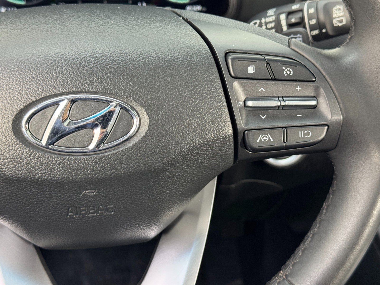 Used 2022 Hyundai Kona SEL w/ Convenience Package image 21