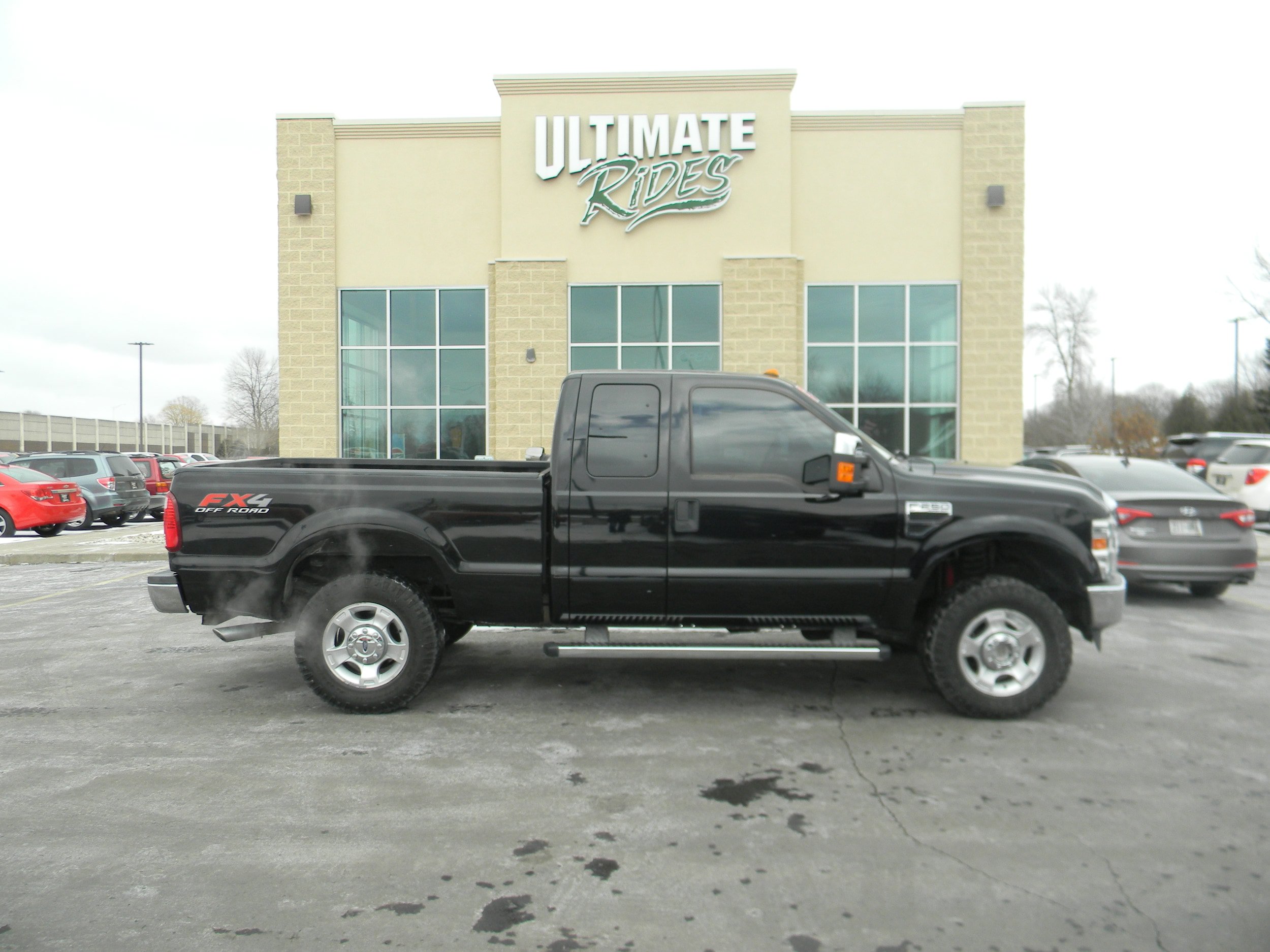 Used 2010 Ford F250 XLT AWD/4WD image 1