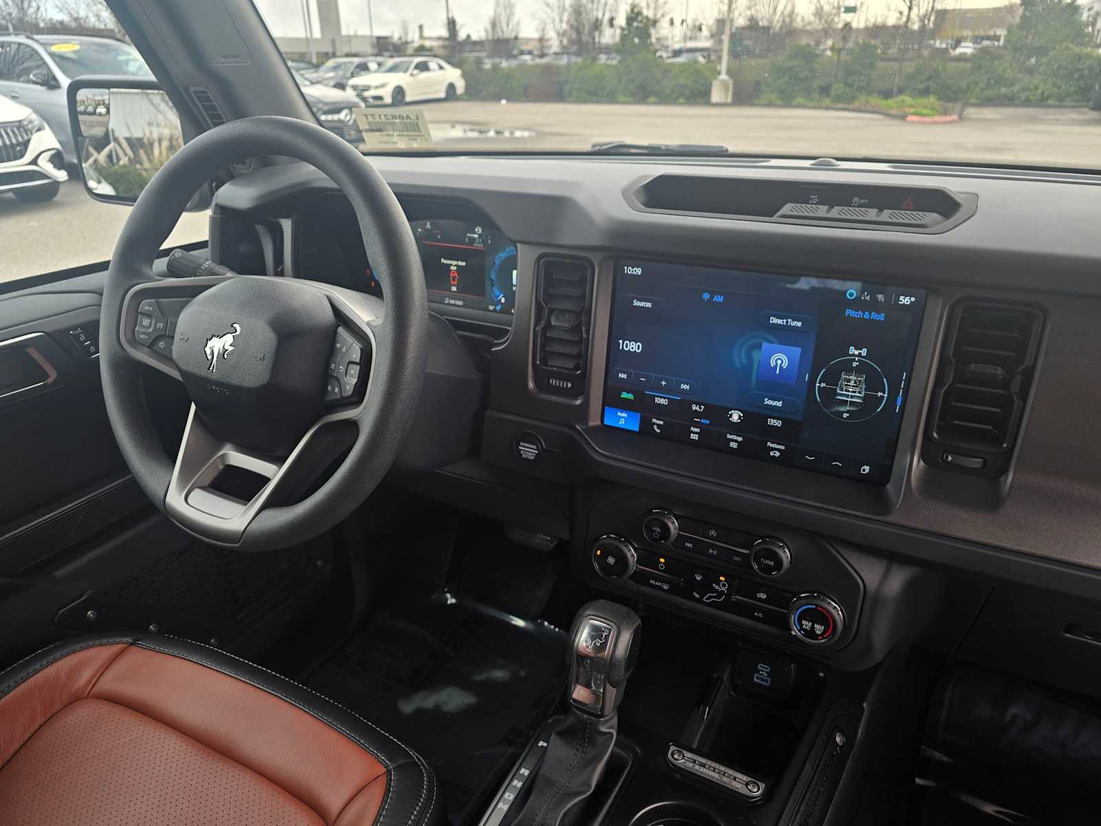 Used 2025 Ford Bronco Base image 10