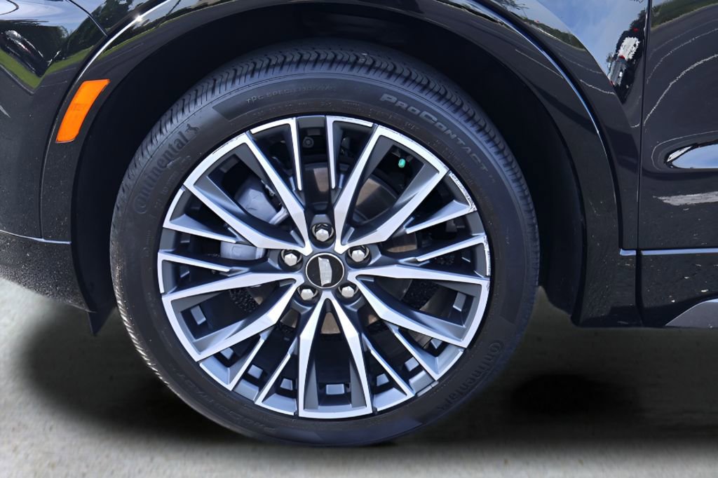 Certified 2024 Cadillac XT4 Sport image 30