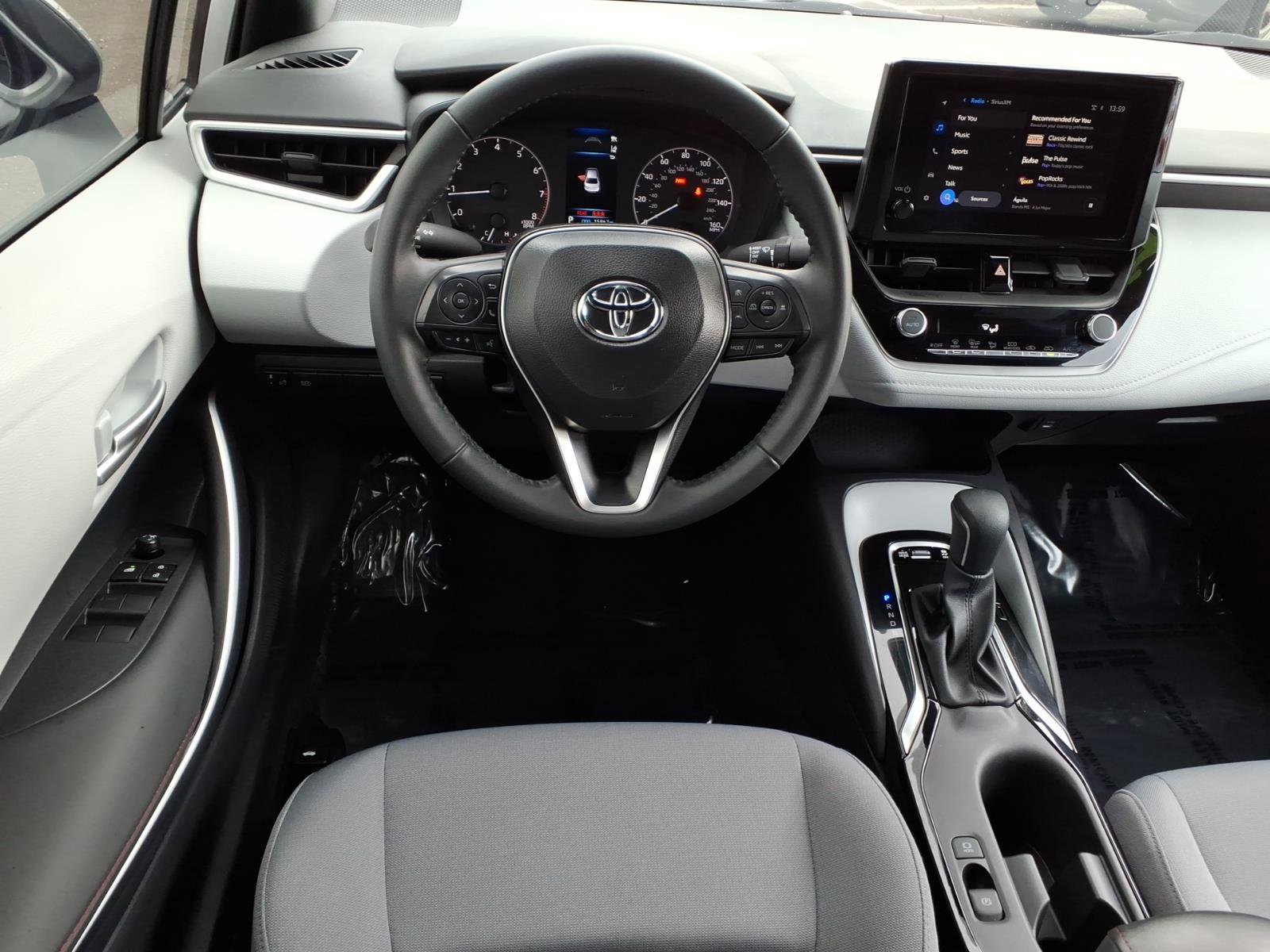 Certified 2025 Toyota Corolla SE image 8