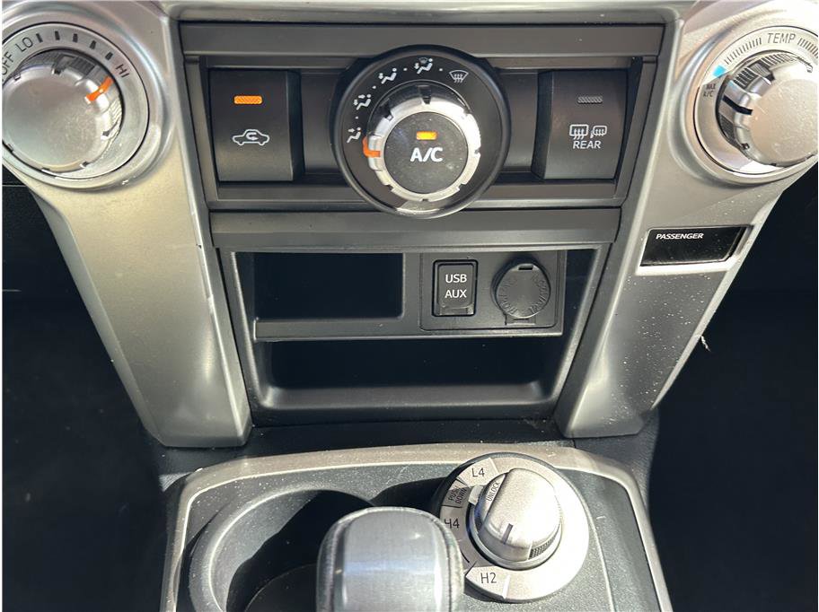 Used 2019 Toyota 4Runner SR5 Premium image 25