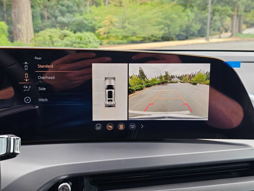 New 2027 Cadillac Vistiq Luxury AWD/4WD image 33