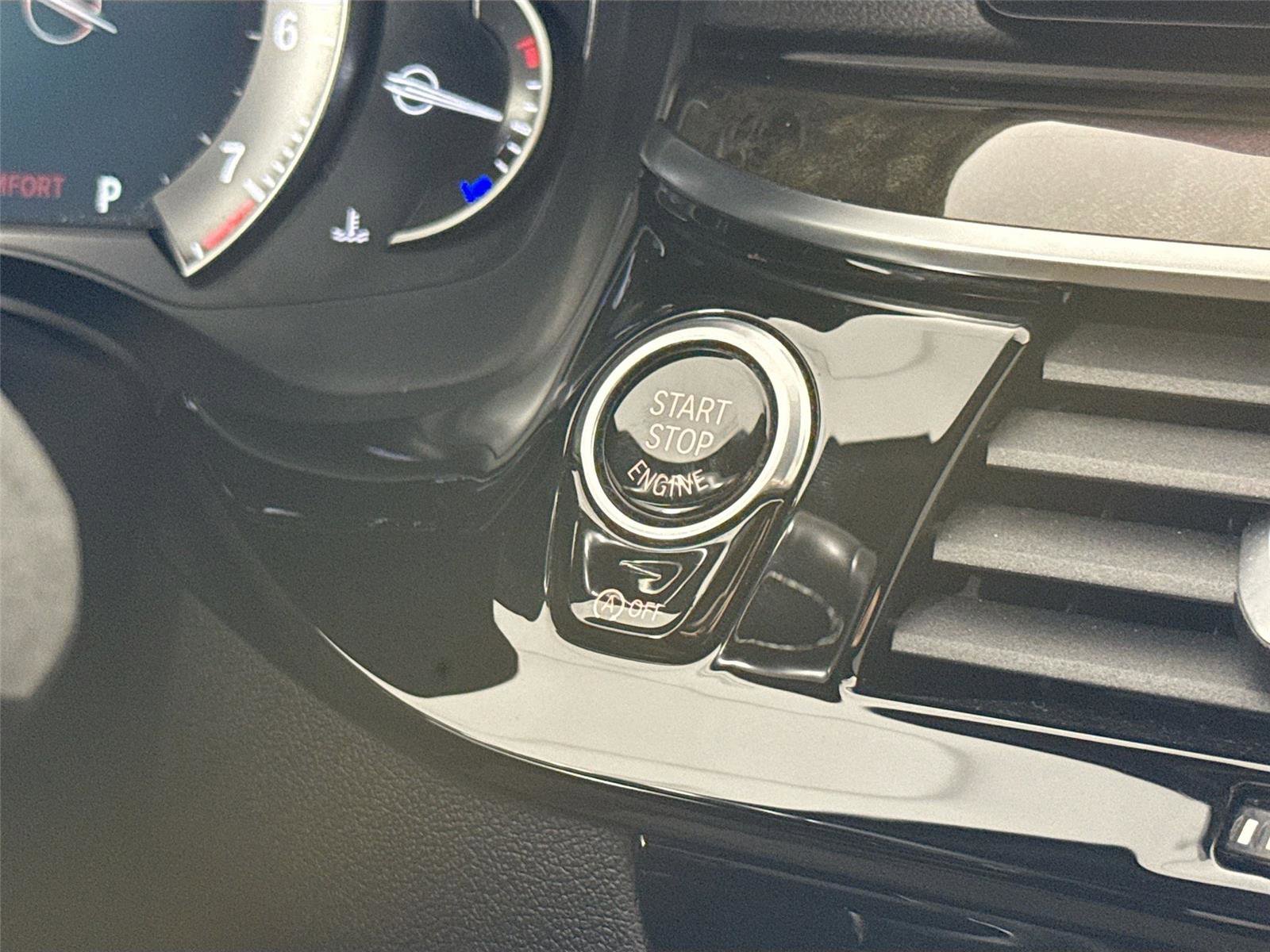 Used 2019 BMW 540i w/ Convenience Package RWD image 13