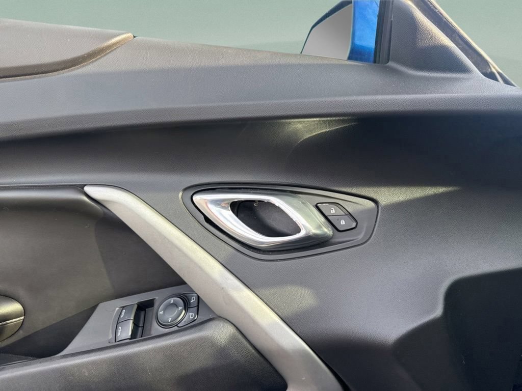 Used 2017 Chevrolet Camaro LT RWD image 16