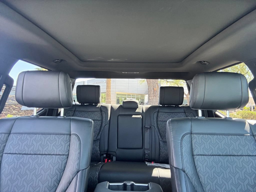 Used 2025 Toyota Tundra Limited AWD/4WD image 15