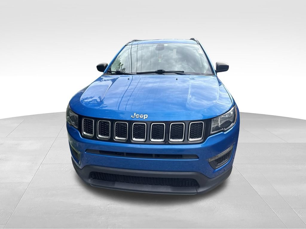 Used 2020 Jeep Compass Sport AWD/4WD image 3