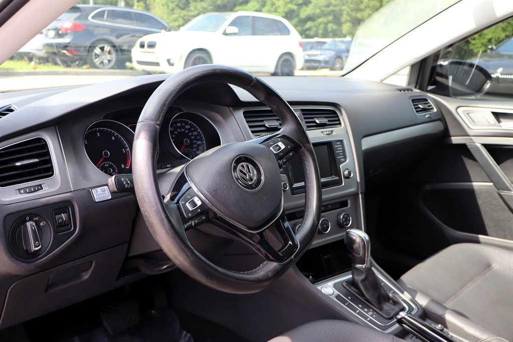 Used 2015 Volkswagen Golf TDI S FWD image 15