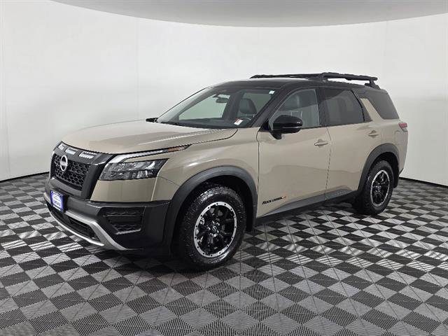 Used 2025 Nissan Pathfinder Rock Creek image 9