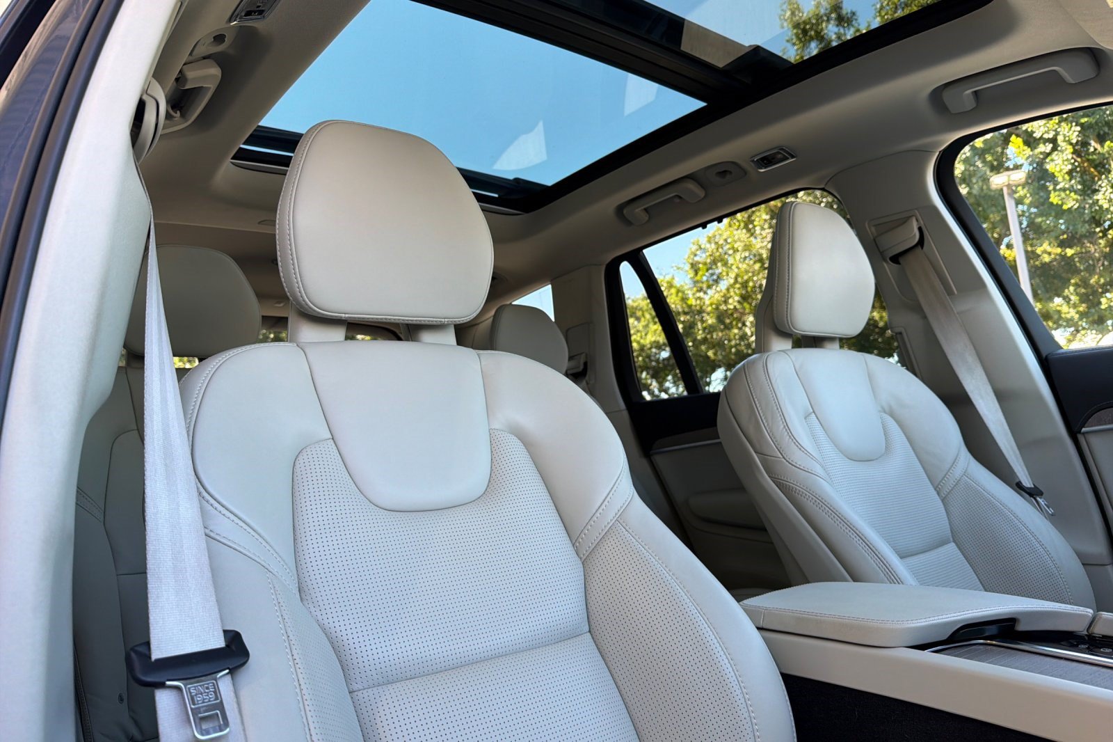 Used 2021 Volvo XC90 T8 Inscription w/ Advanced Package AWD/4WD image 20