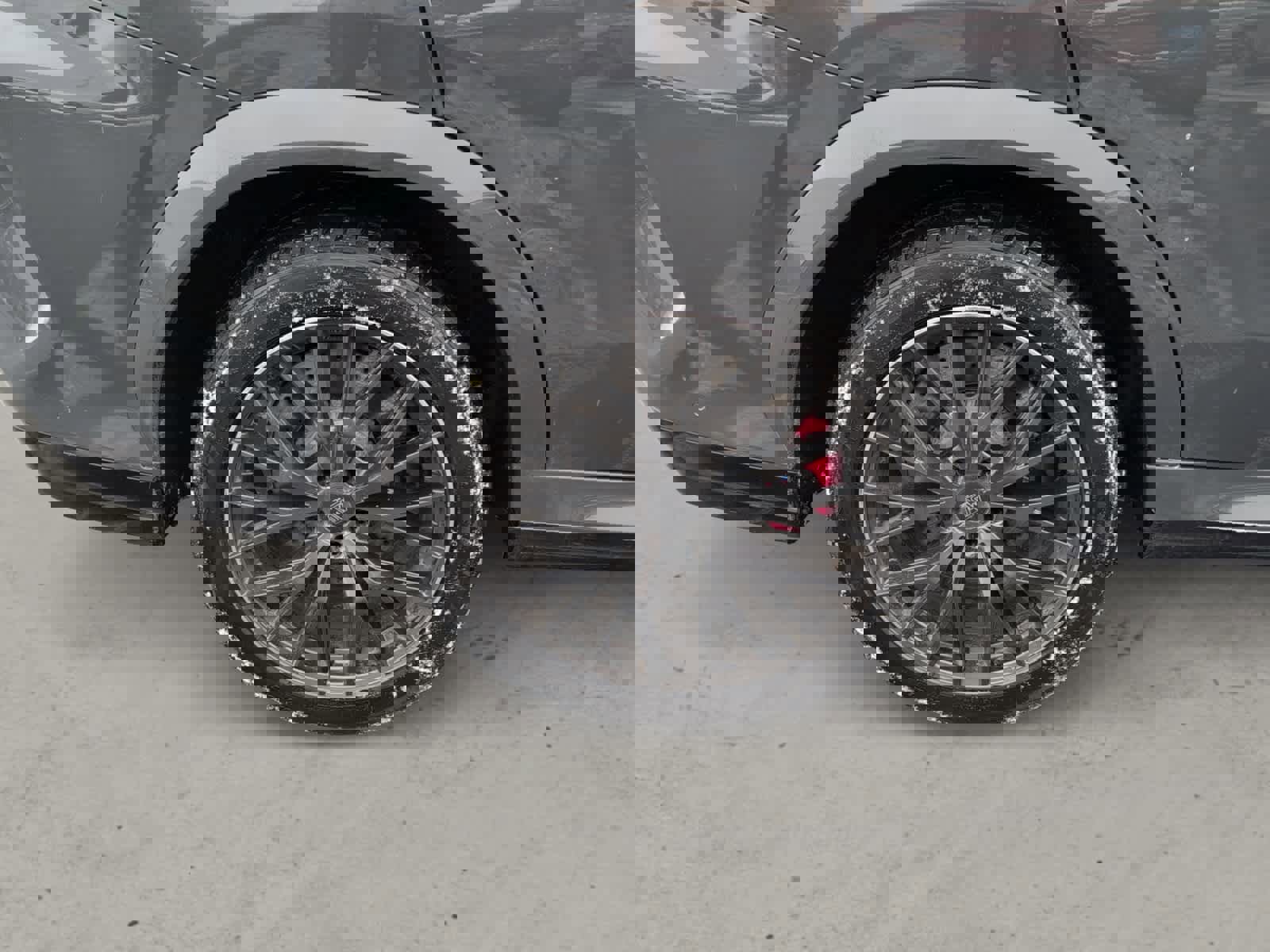 Used 2025 BMW X6 M Competition w/ Executive Package image 10