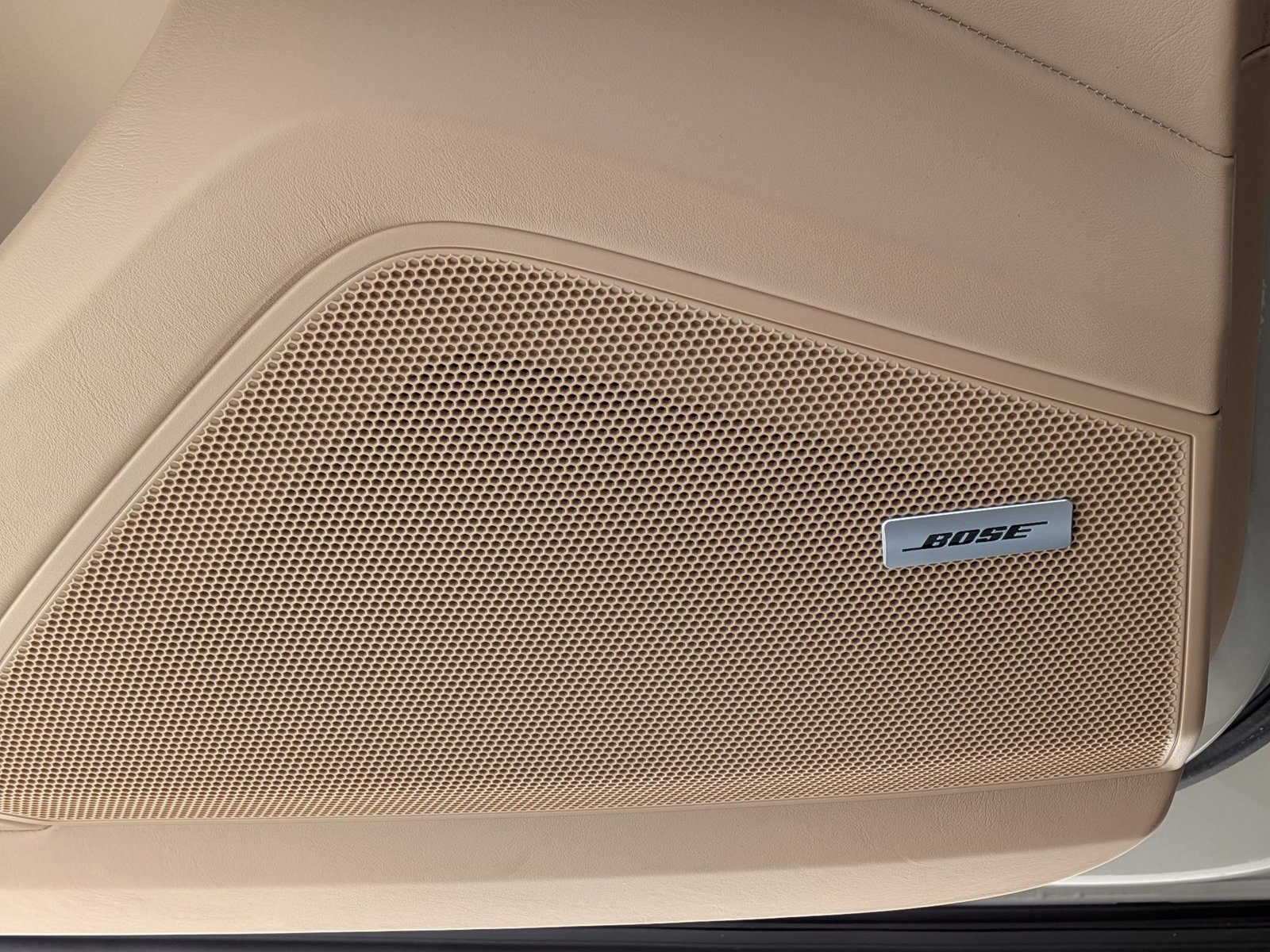 Used 2026 Porsche Cayenne E-Hybrid image 14