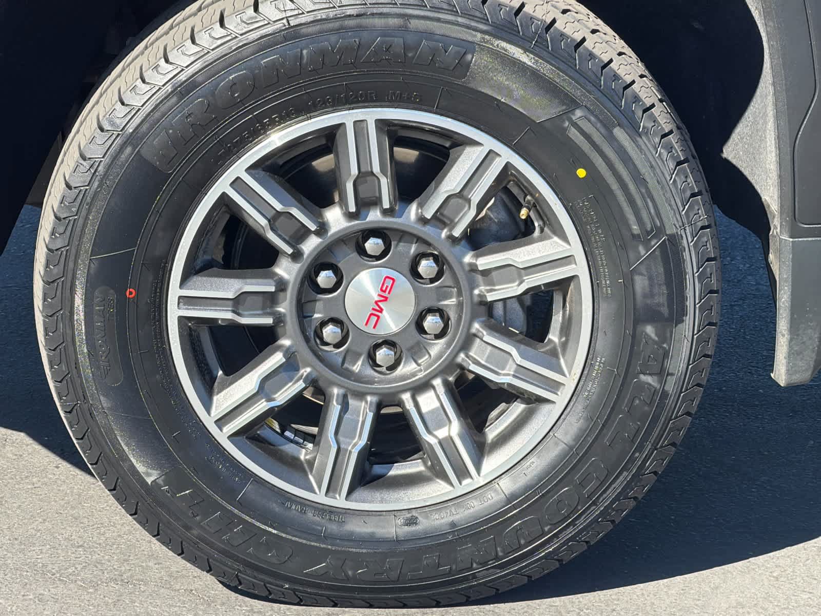 Used 2024 GMC Sierra 1500 AT4 w/ Technology Package AWD/4WD image 32