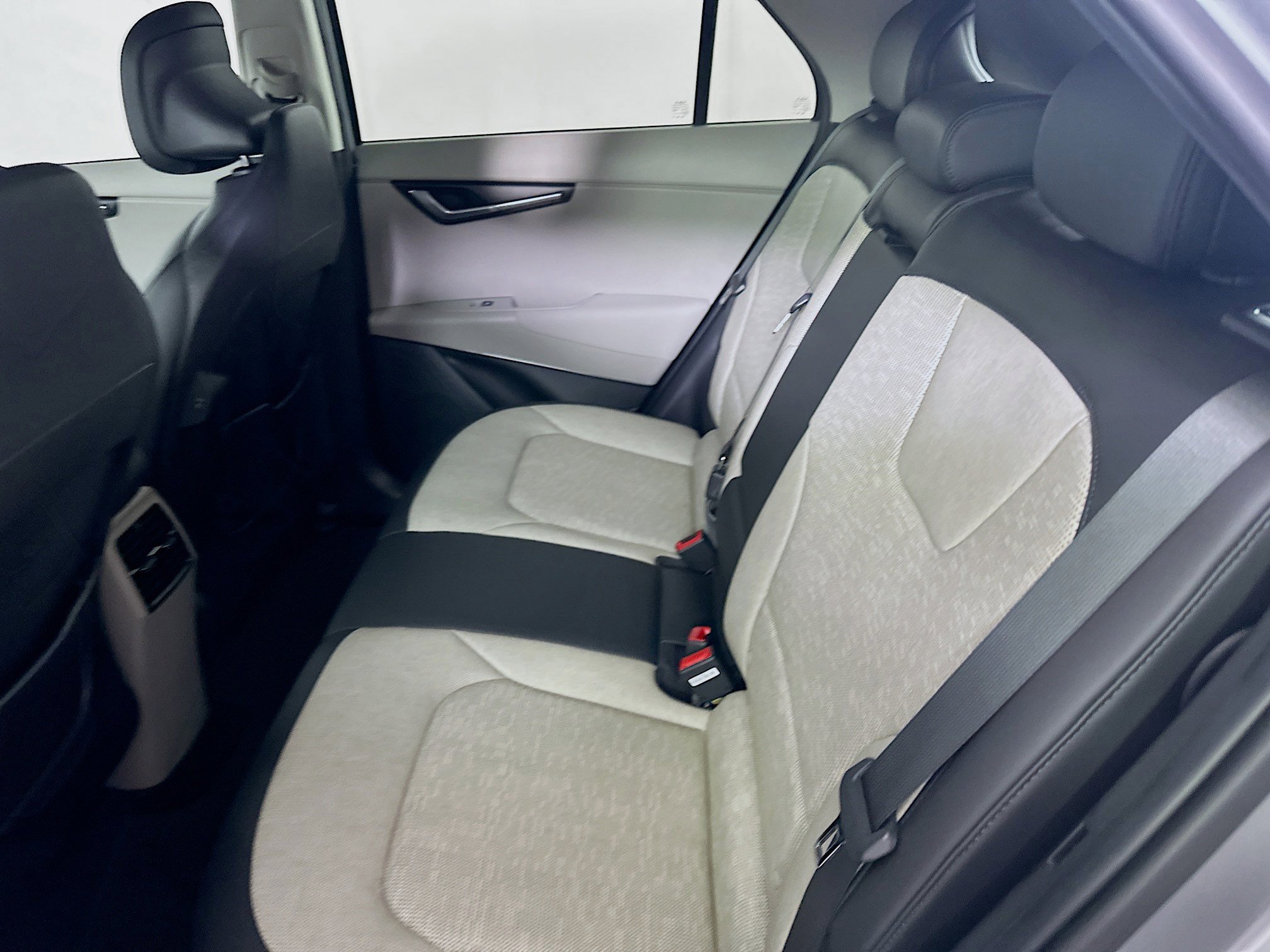 Used 2023 Kia Niro Wave image 28