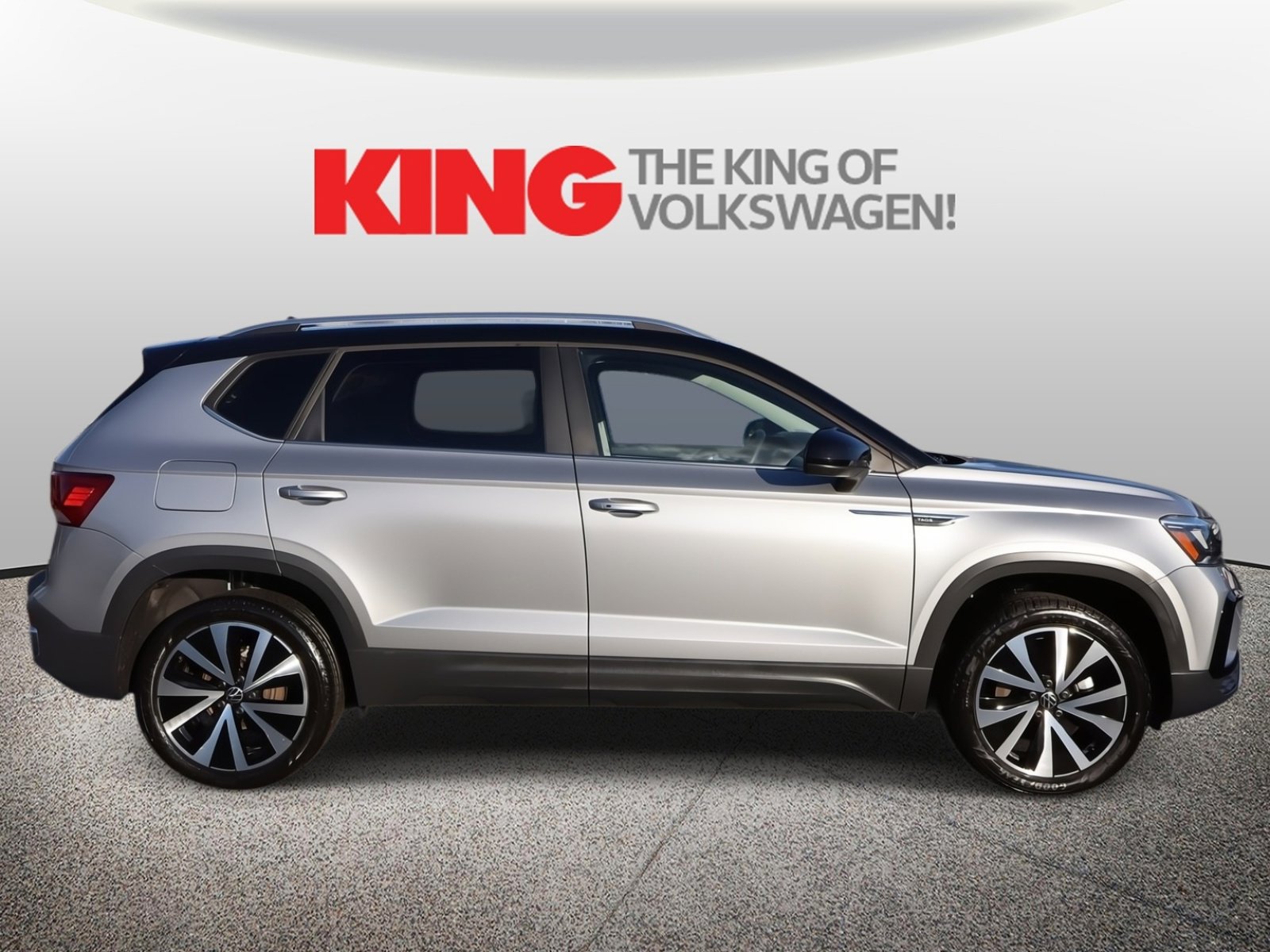 Certified 2023 Volkswagen Taos SE w/ Panoramic Sunroof Package image 2