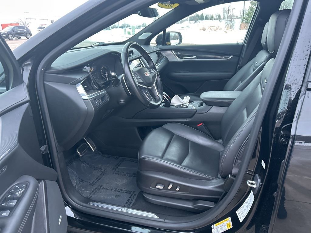 Used 2023 Cadillac XT5 Sportv image 14