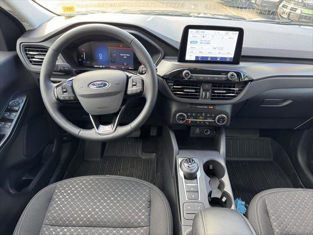 Used 2025 Ford Escape Active w/ Cold Weather Package image 11
