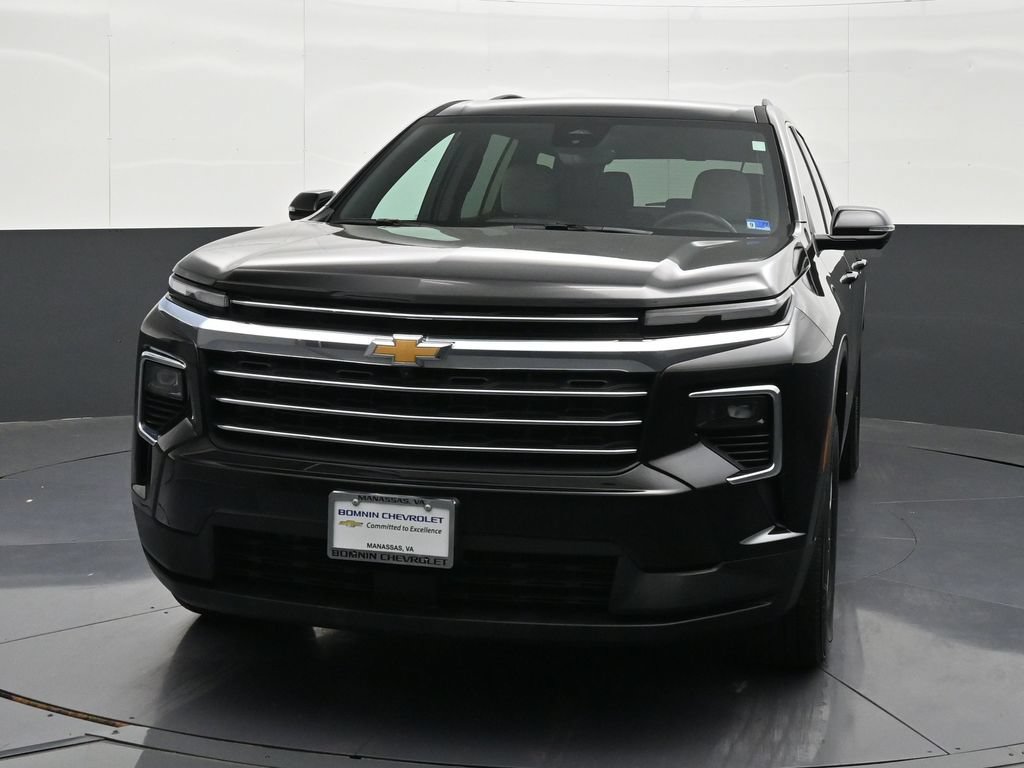 Certified 2026 Chevrolet Traverse LT w/ Driver Confidence Package FWD image 8