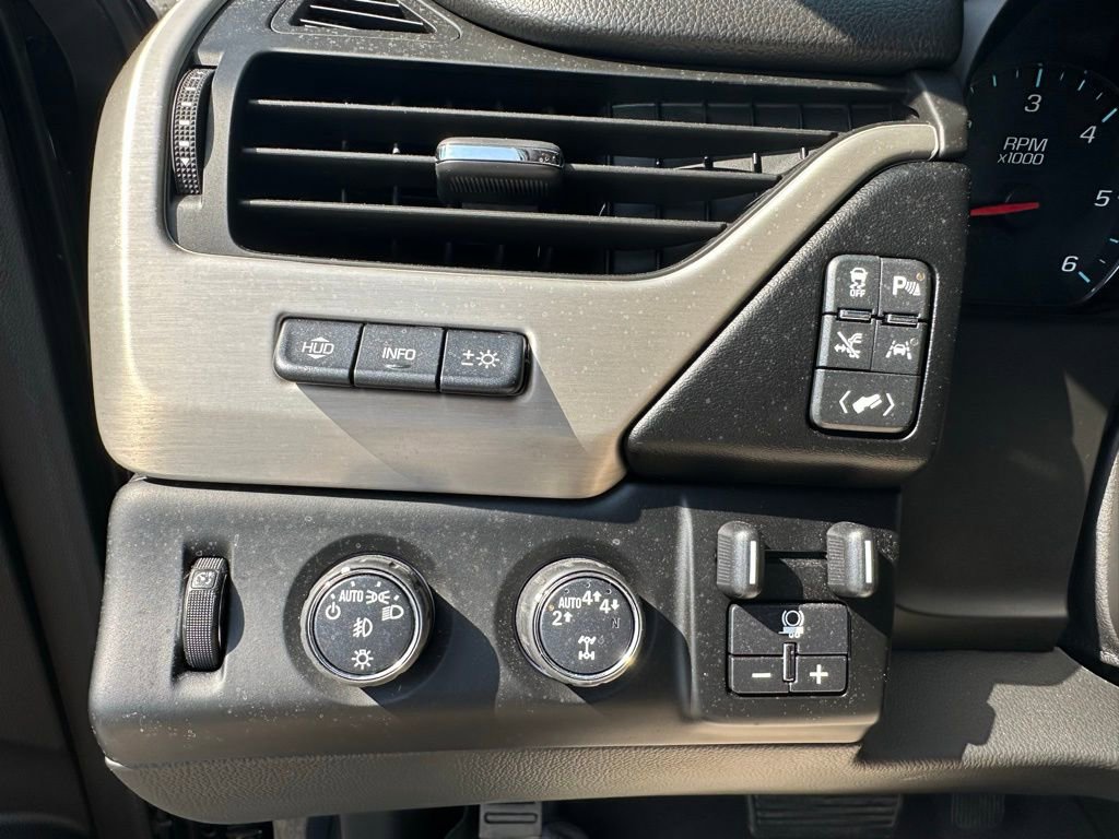 Used 2018 GMC Yukon Denali w/ Denali Ultimate Package image 25