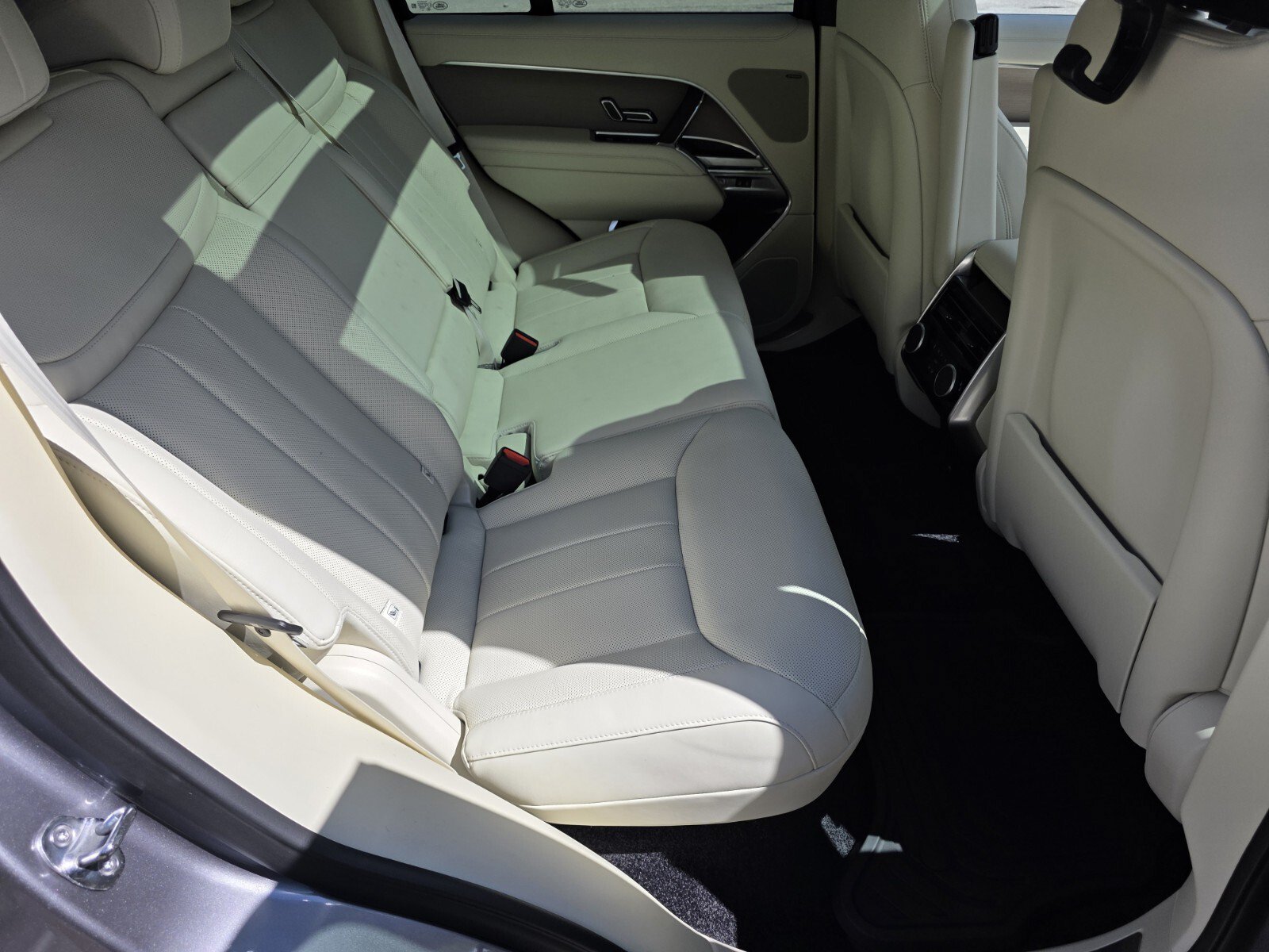 New 2027 Land Rover Range Rover SE AWD/4WD image 5