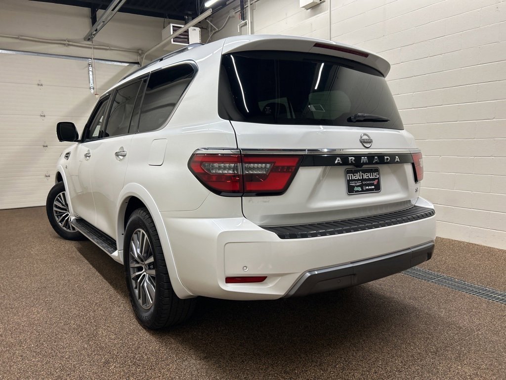 Used 2022 Nissan Armada SL w/ Captain's Chairs Package image 4