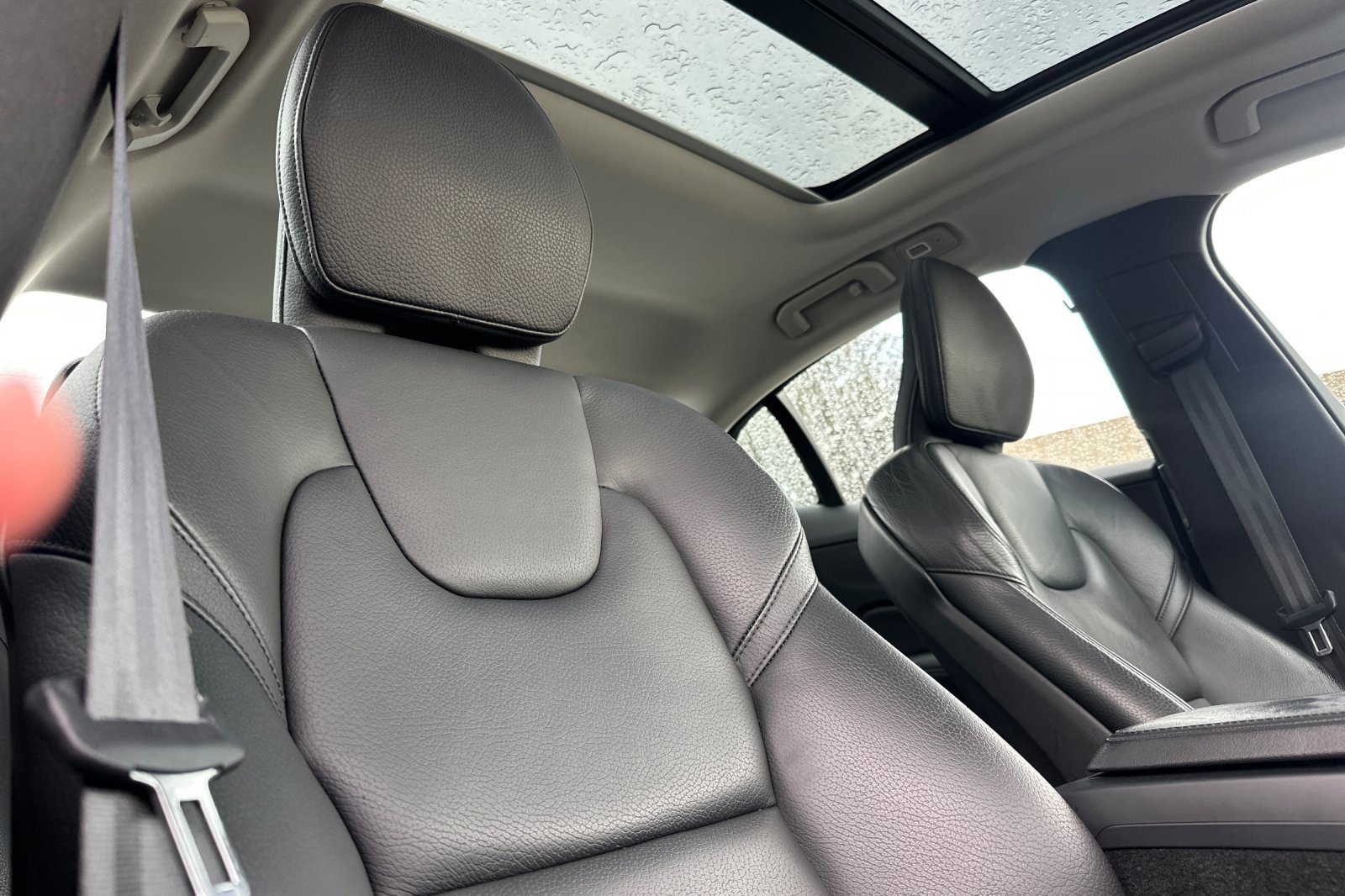 Used 2024 Volvo S60 B5 Plus image 19