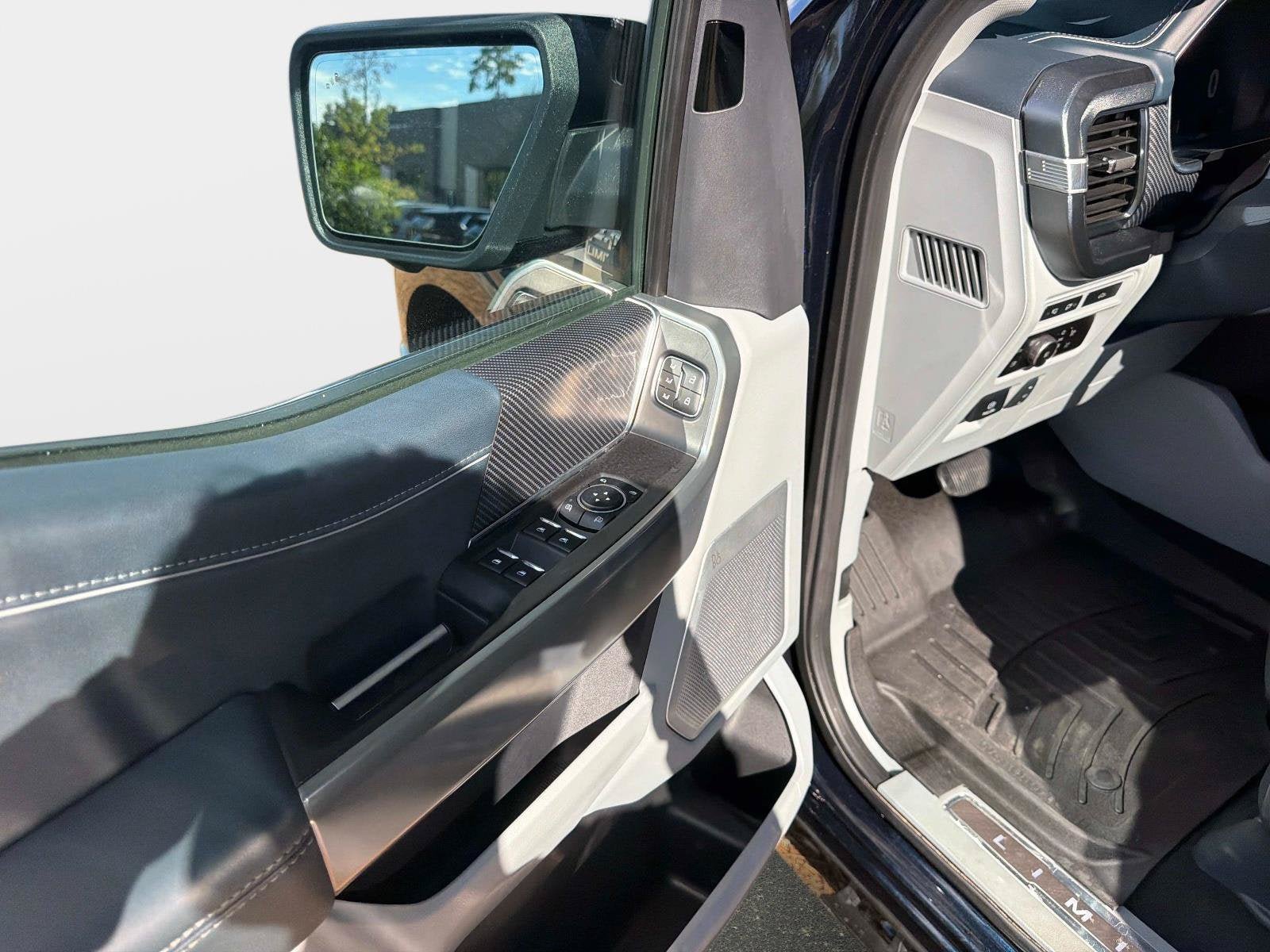 Used 2023 Ford F150 Limited AWD/4WD image 19