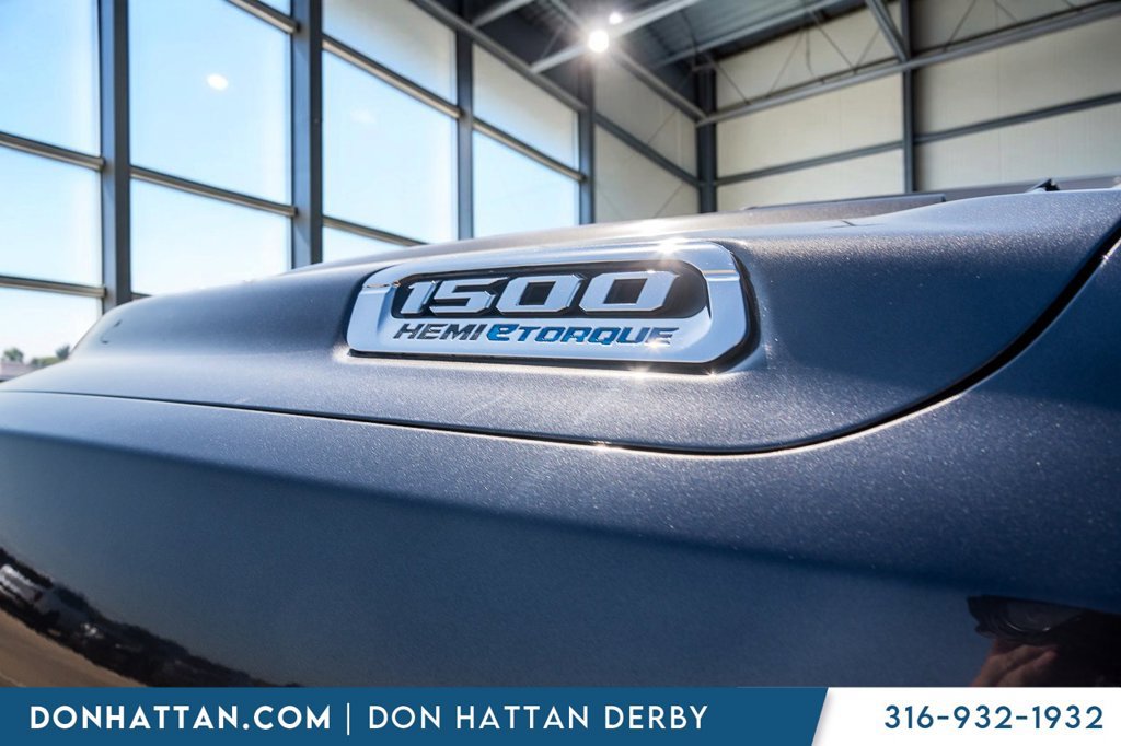 Used 2022 RAM 1500 Big Horn AWD/4WD image 32