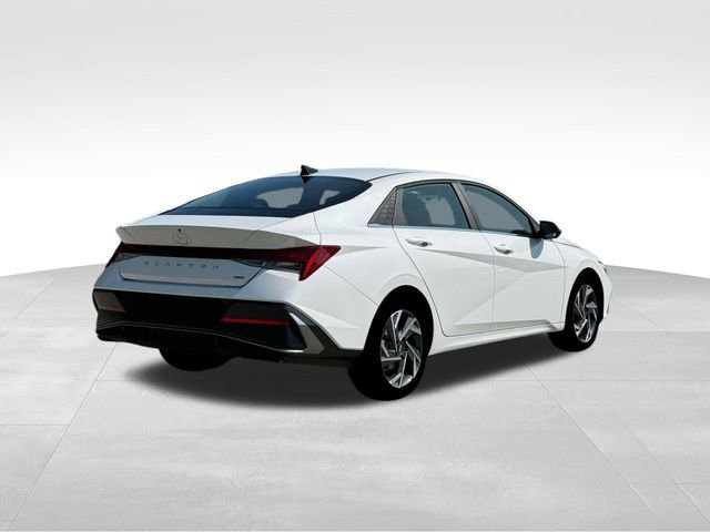 New 2025 Hyundai Elantra Limited image 7