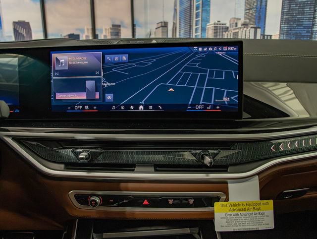 New 2026 BMW ALPINA XB7 AWD/4WD image 16