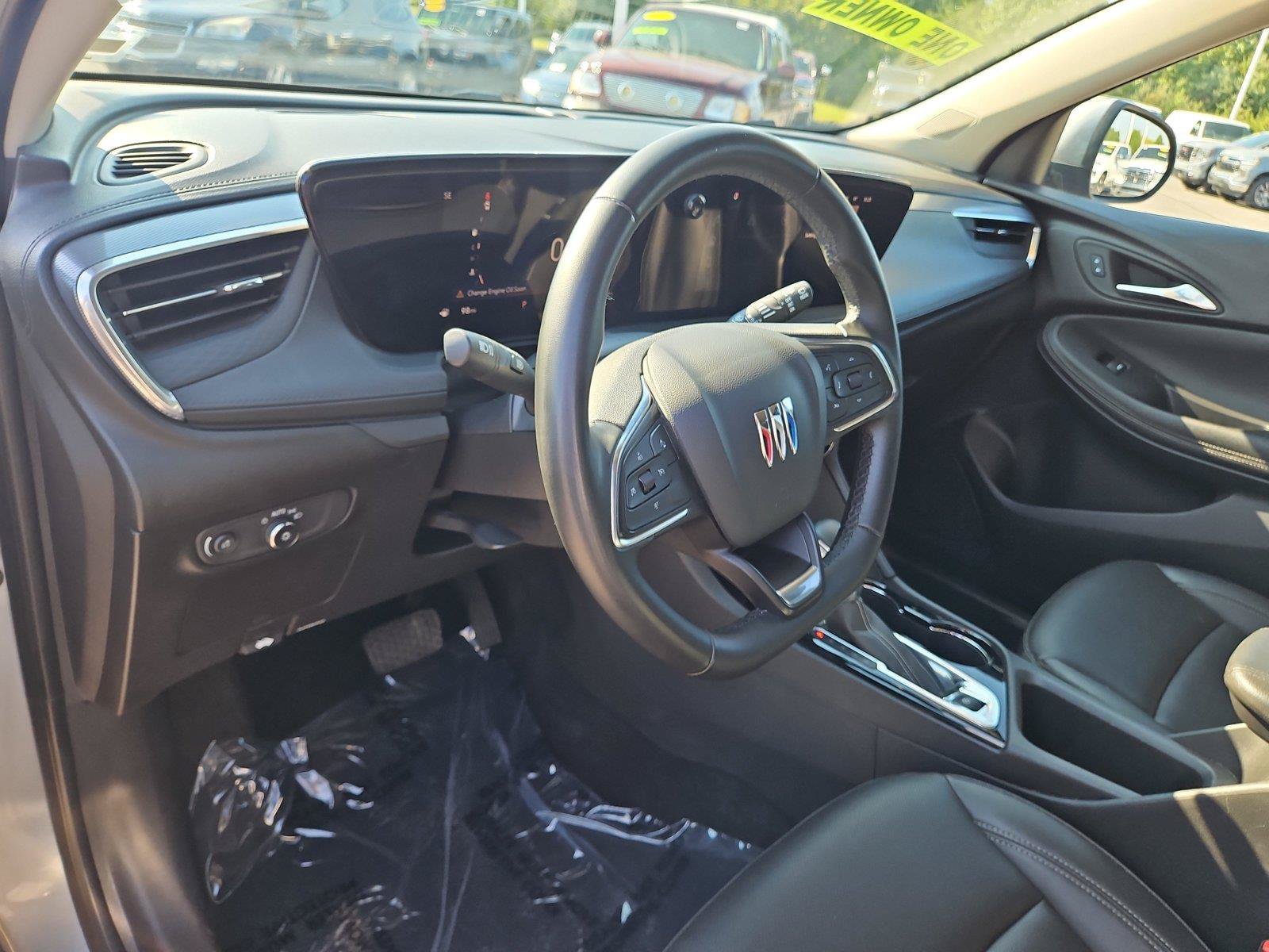 Used 2024 Buick Encore GX Sport Touring FWD image 18