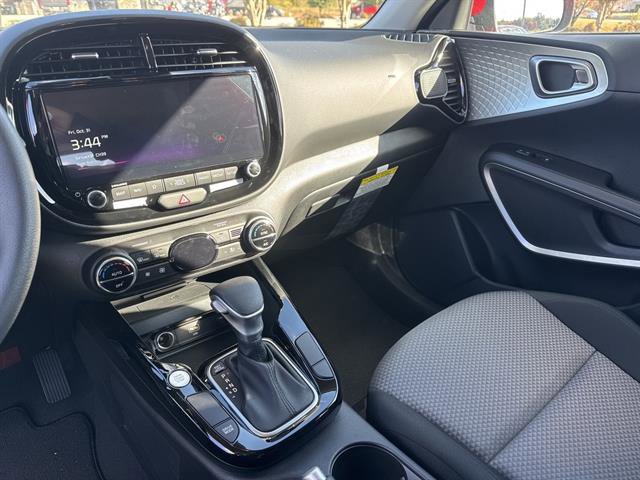 New 2025 Kia Soul S image 13