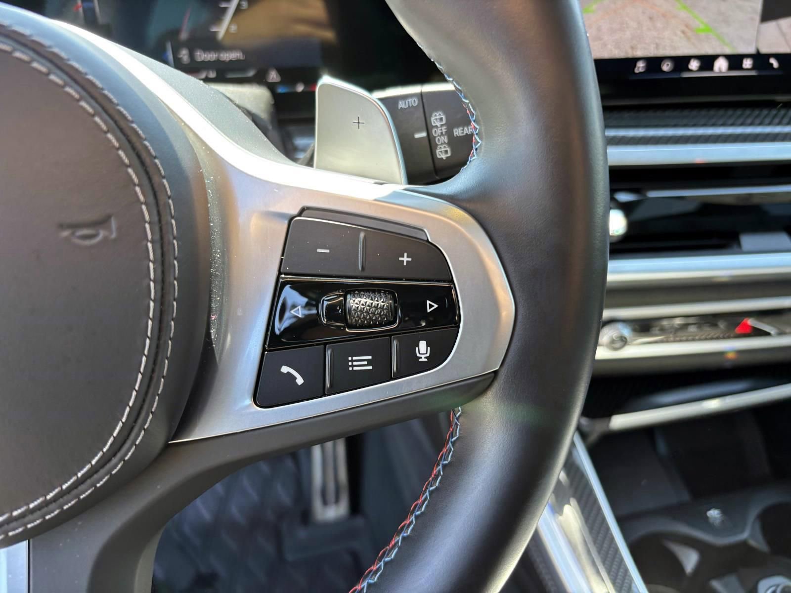 Used 2024 BMW X5 M60i image 18