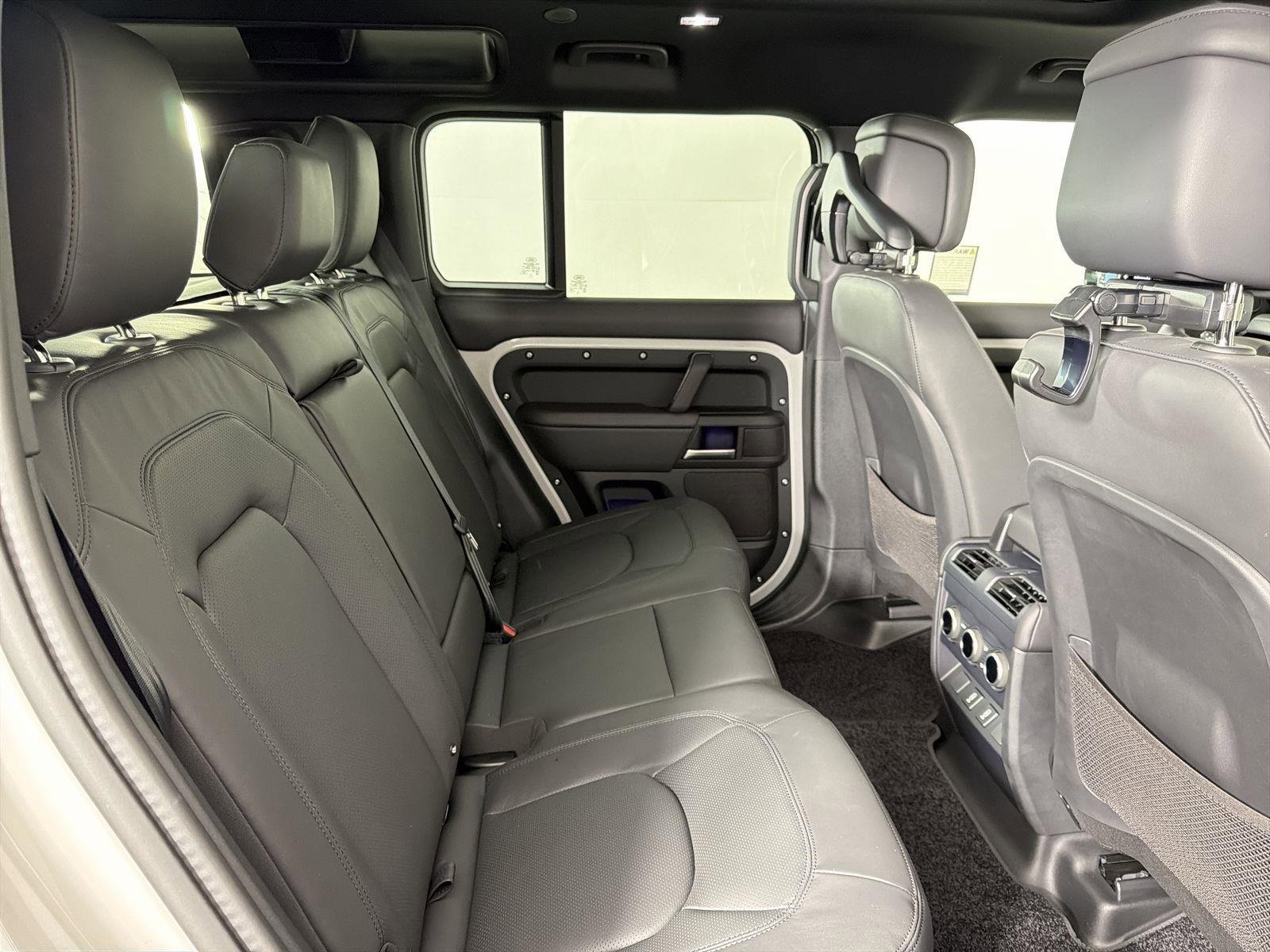 New 2026 Land Rover Defender 110 S image 29