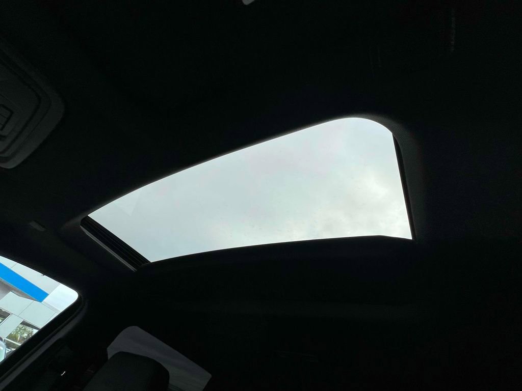 Used 2023 GMC Sierra 1500 AT4 w/ Technology Package AWD/4WD image 36