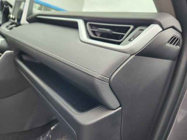 Used 2025 Toyota RAV4 XLE image 14