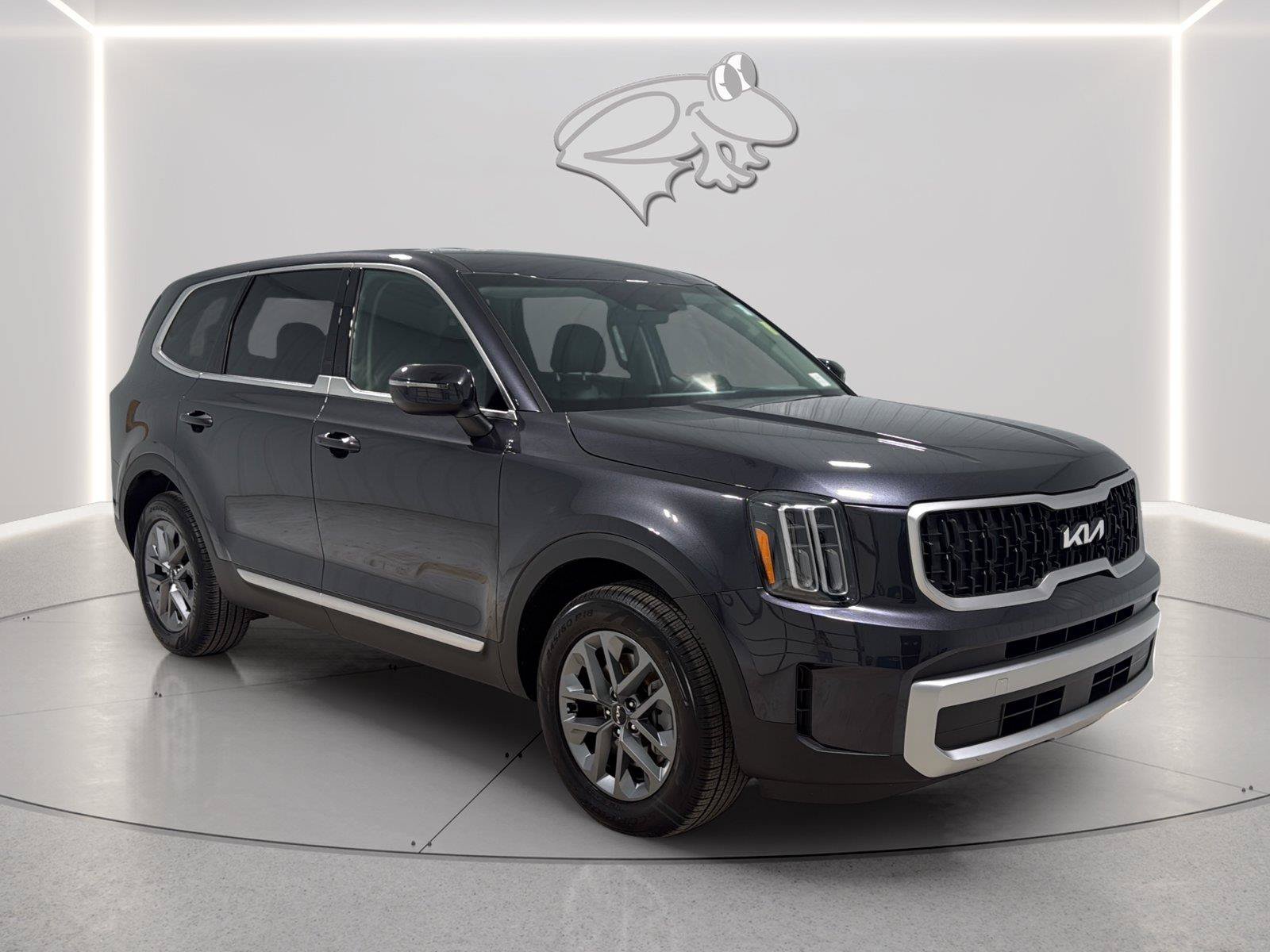 Used 2025 Kia Telluride LX FWD image 7