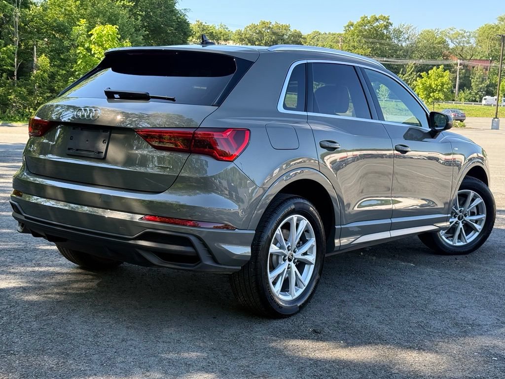 Used 2023 Audi Q3 2.0T Premium w/ Convenience Package AWD/4WD image 5