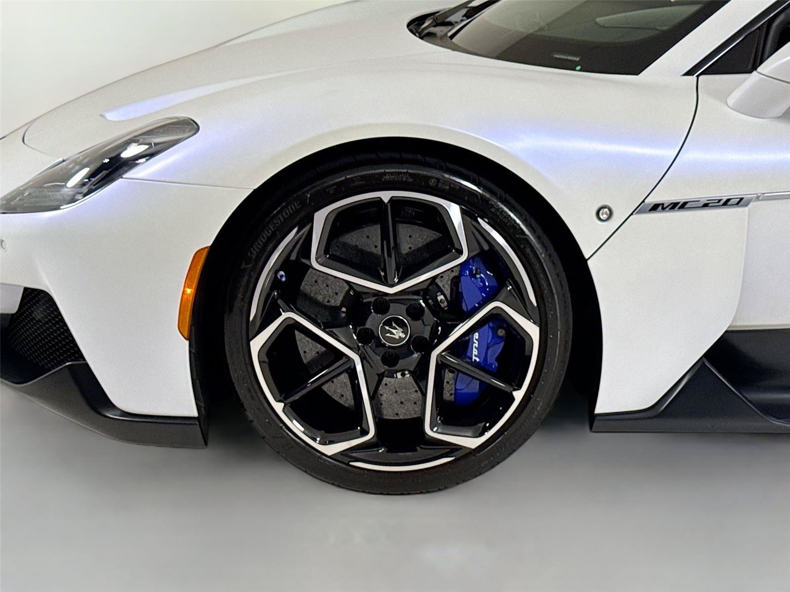 Used 2022 Maserati MC20 Coupe RWD image 40