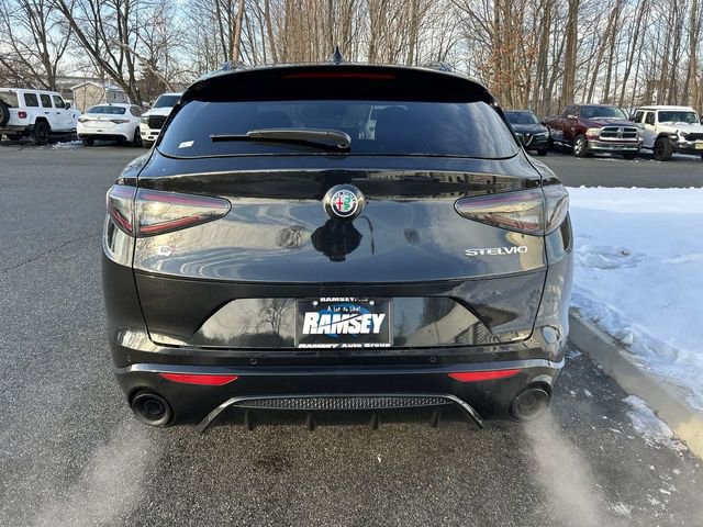 New 2026 Alfa Romeo Stelvio Sprint w/ Convenience Package image 7