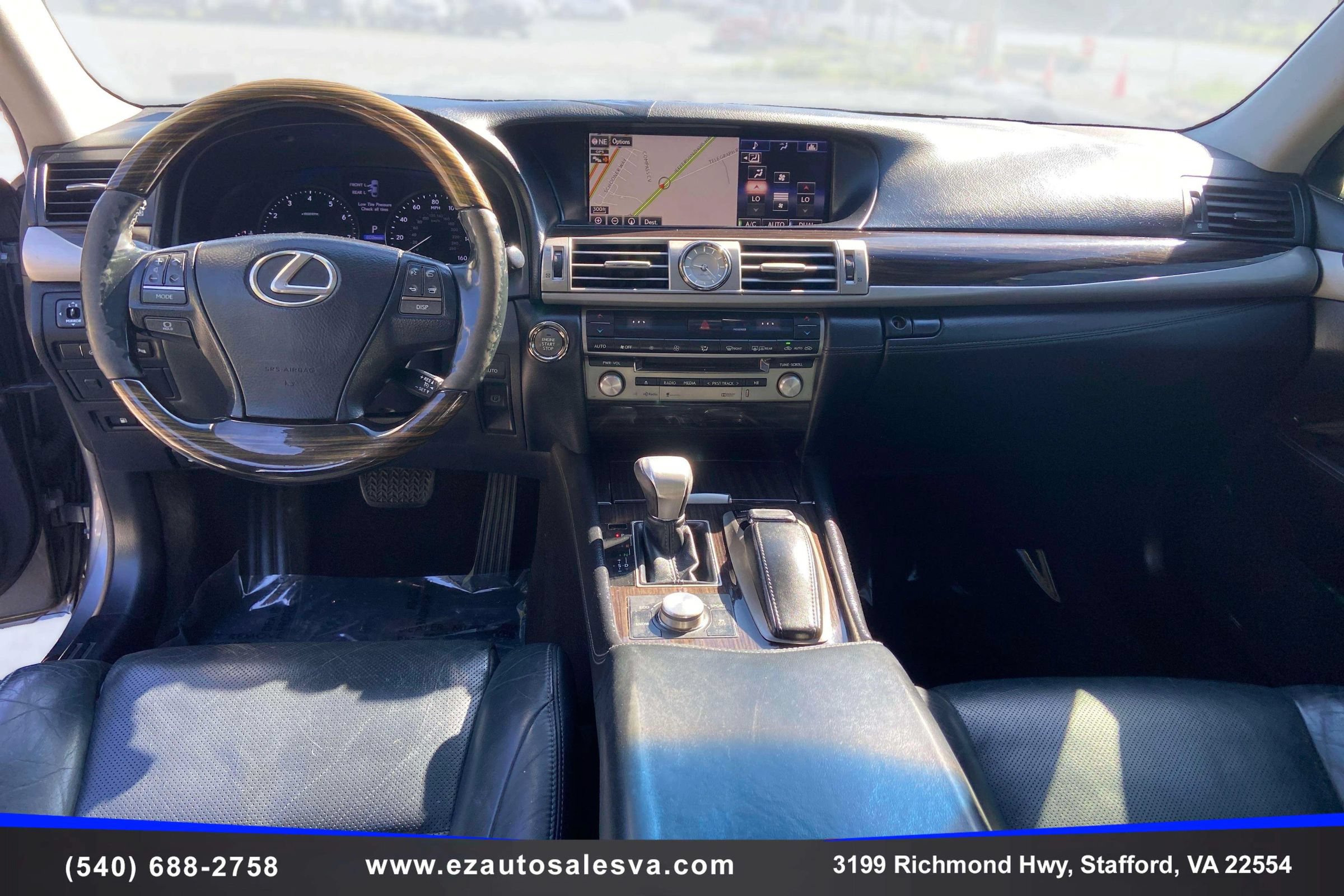 Used 2015 Lexus LS 460 w/ Comfort Package RWD image 15